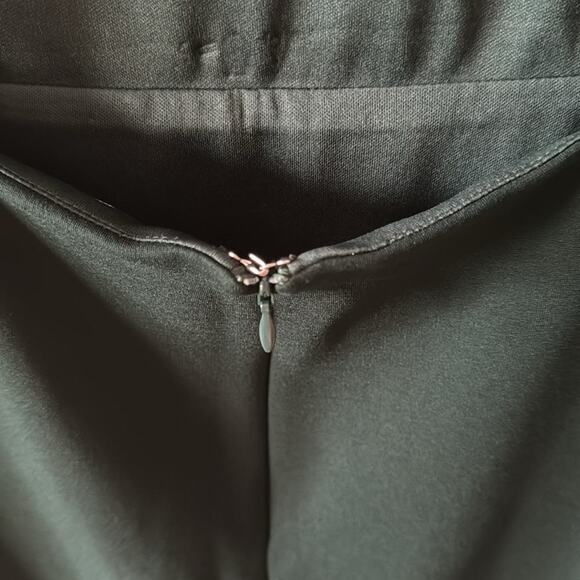 LULUS LOVE LANGUAGE FOREST GREEN LACE 3/4 SLEEVE BODYCON BACKLESS DRESS - Picture 4 of 6